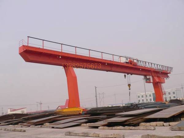 龍門(mén)吊門(mén)式起重機(jī)操作前的**檢查要點(diǎn)有哪些？